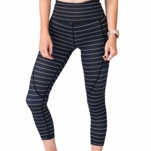 Zyia Active Ascend Striped High Rise Cropped Athletic Leggings Size 12